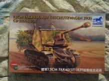 images/productimages/small/7.5cm Pak40(SF) BRONCO 1;35 nw.voor.jpg